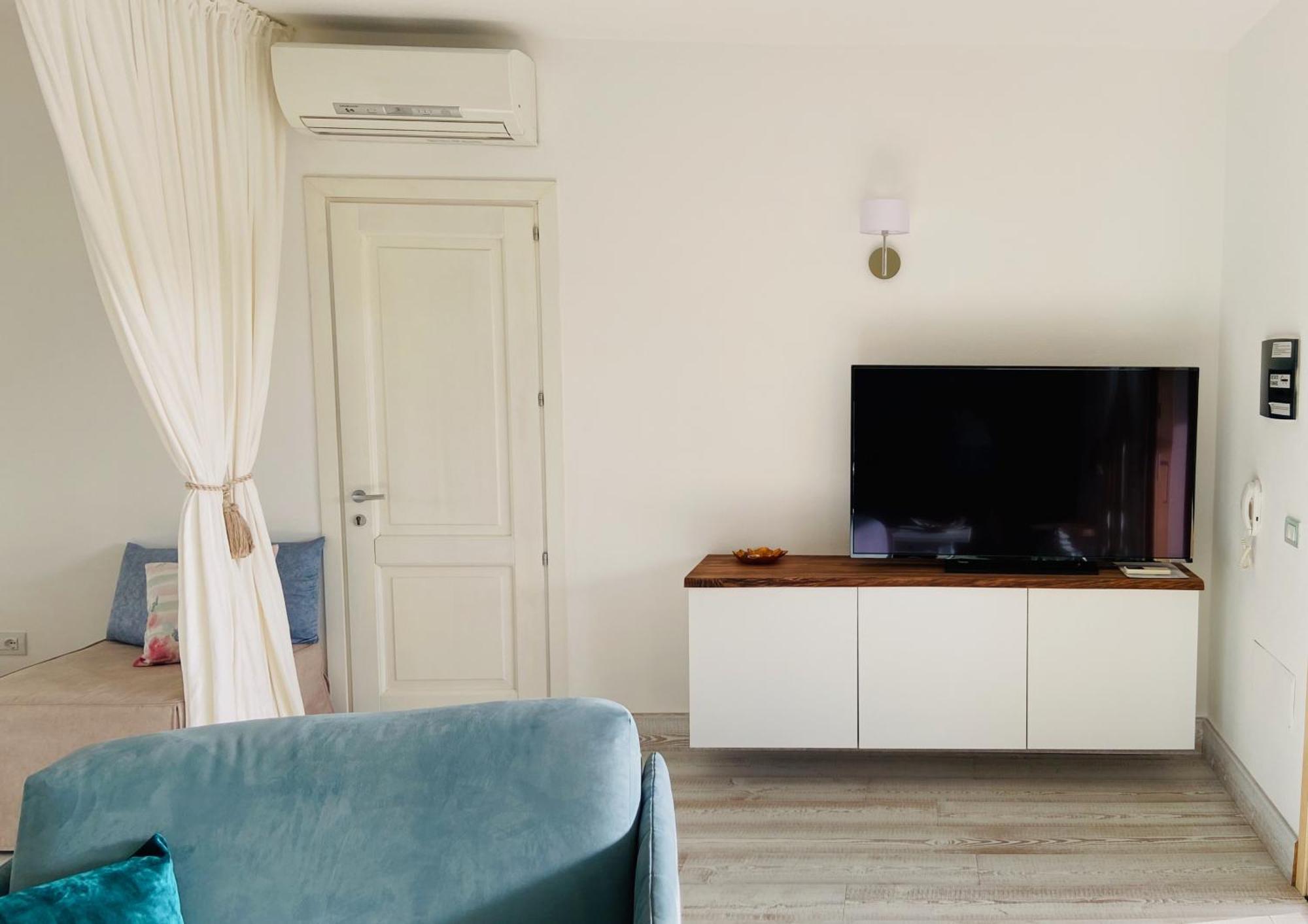 Lotus Wellness Apartment - Resort Ginestre - Palau - Sardinia Extérieur photo